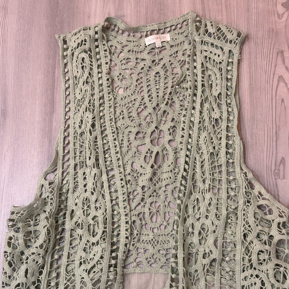Ultra Flirt Mint Green Crochet Kimono Vest - Picture 3 of 6